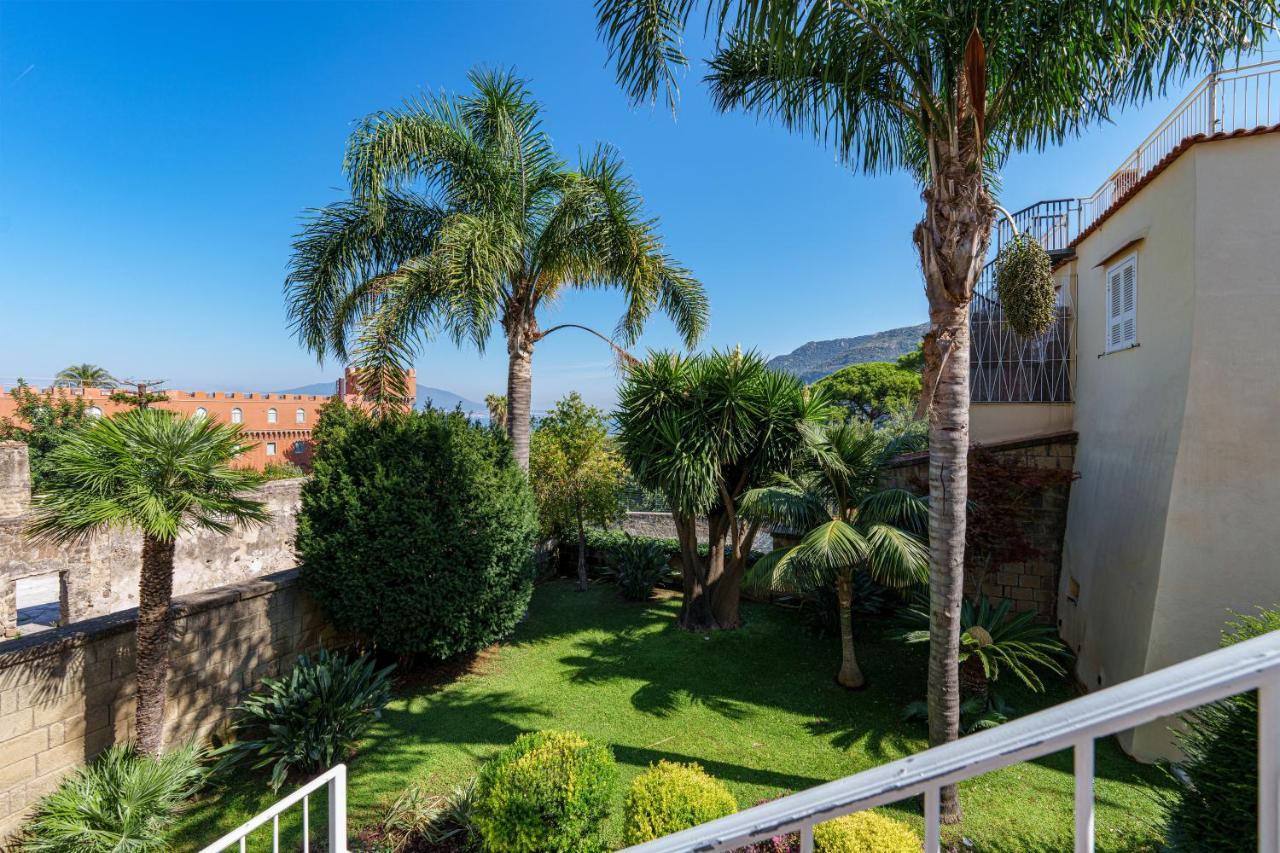 Mary'S Guest House Vico Equense Exterior photo